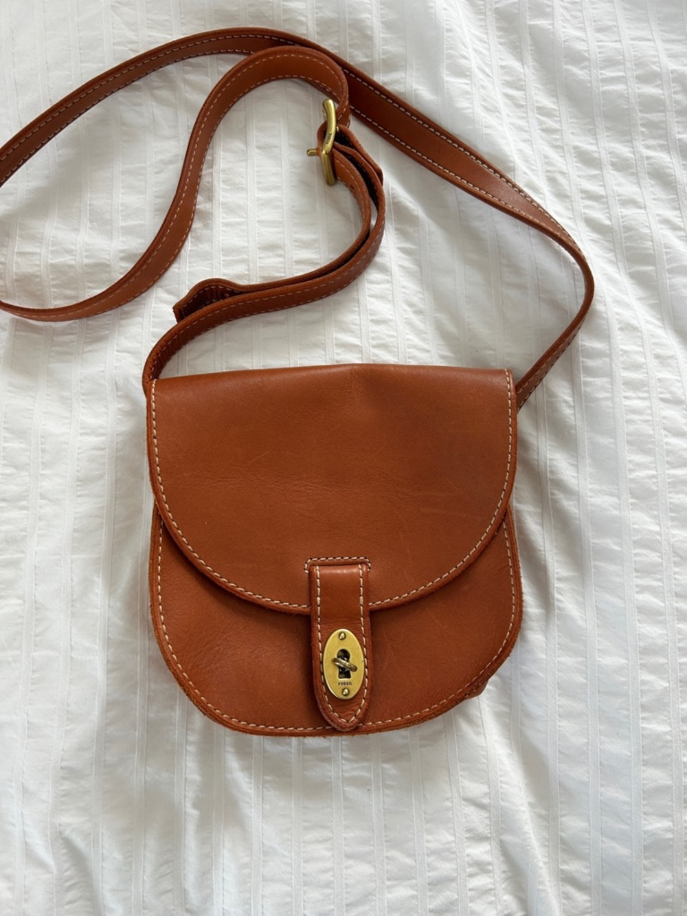 FOSSIL Austin Leather Mini Turn‎ Lock Saddle Bag Brown Boho Classic Travel